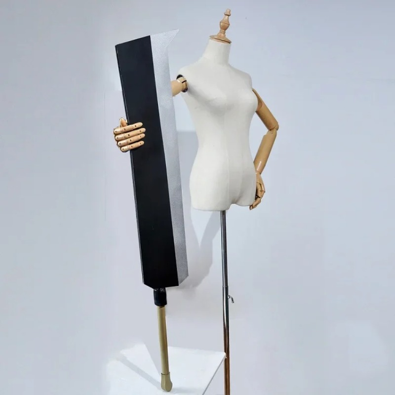 الخلايا في العمل! سيف ماكروفاج - مراجعة Cosplay Prop Works وسعره