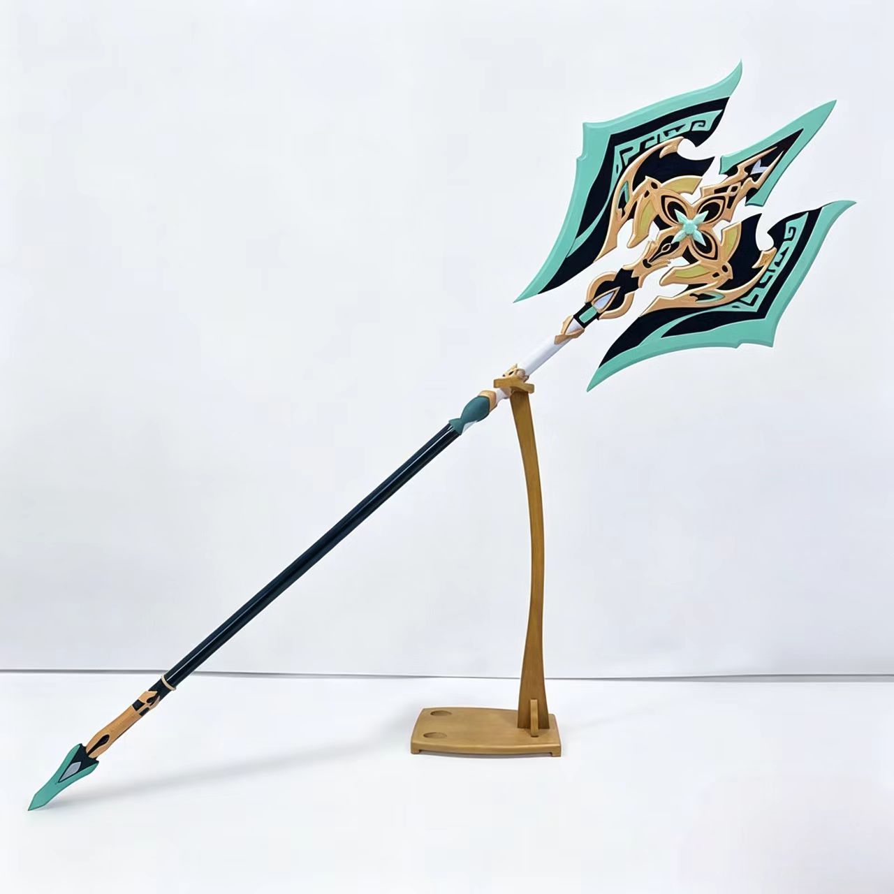 سيف وفأس فيشياو من لعبة هونكاي - مراجعة Cosplay Prop Axe وسعره